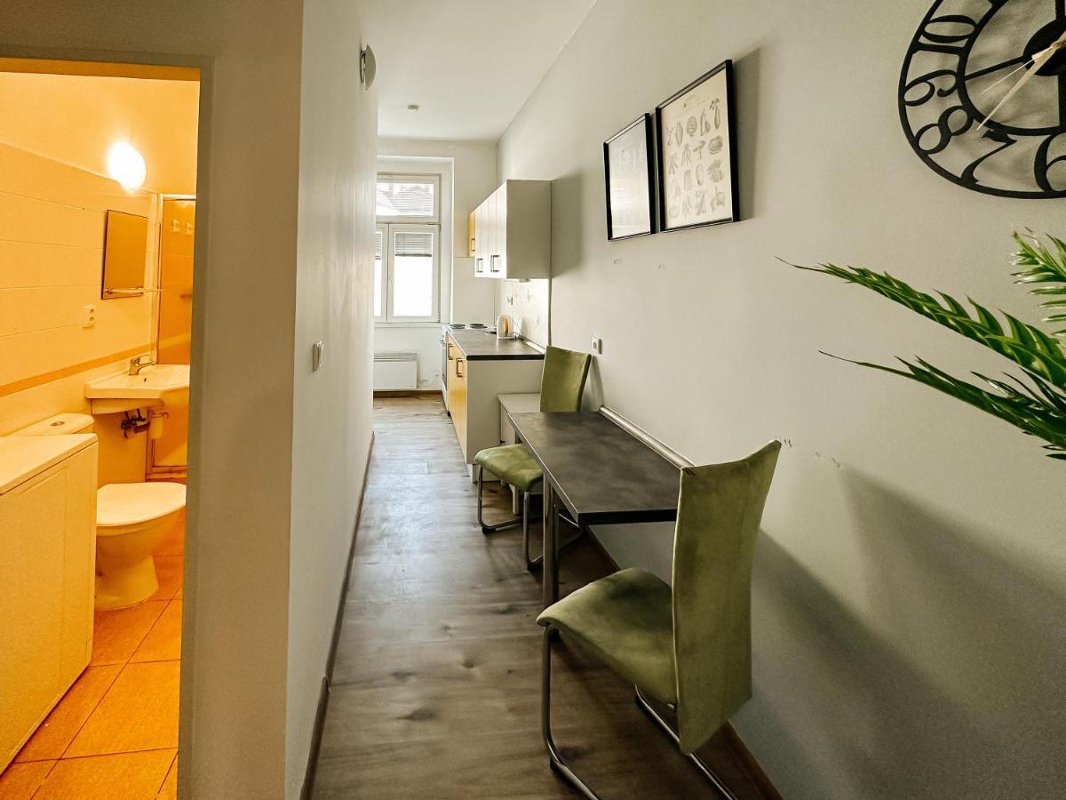 Savor Apartment Praag Buitenkant foto